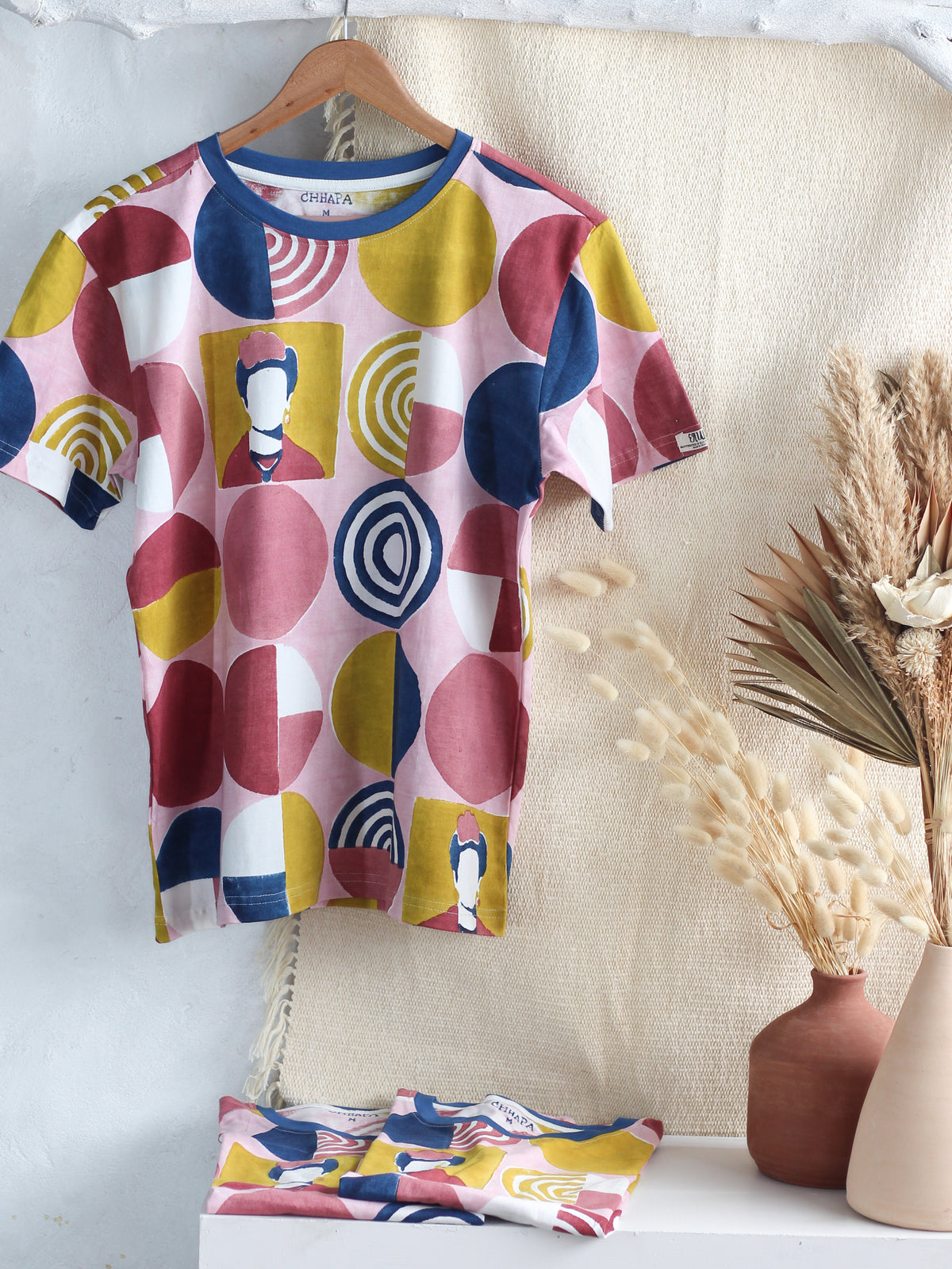 Frida Flair Unisex T-Shirt