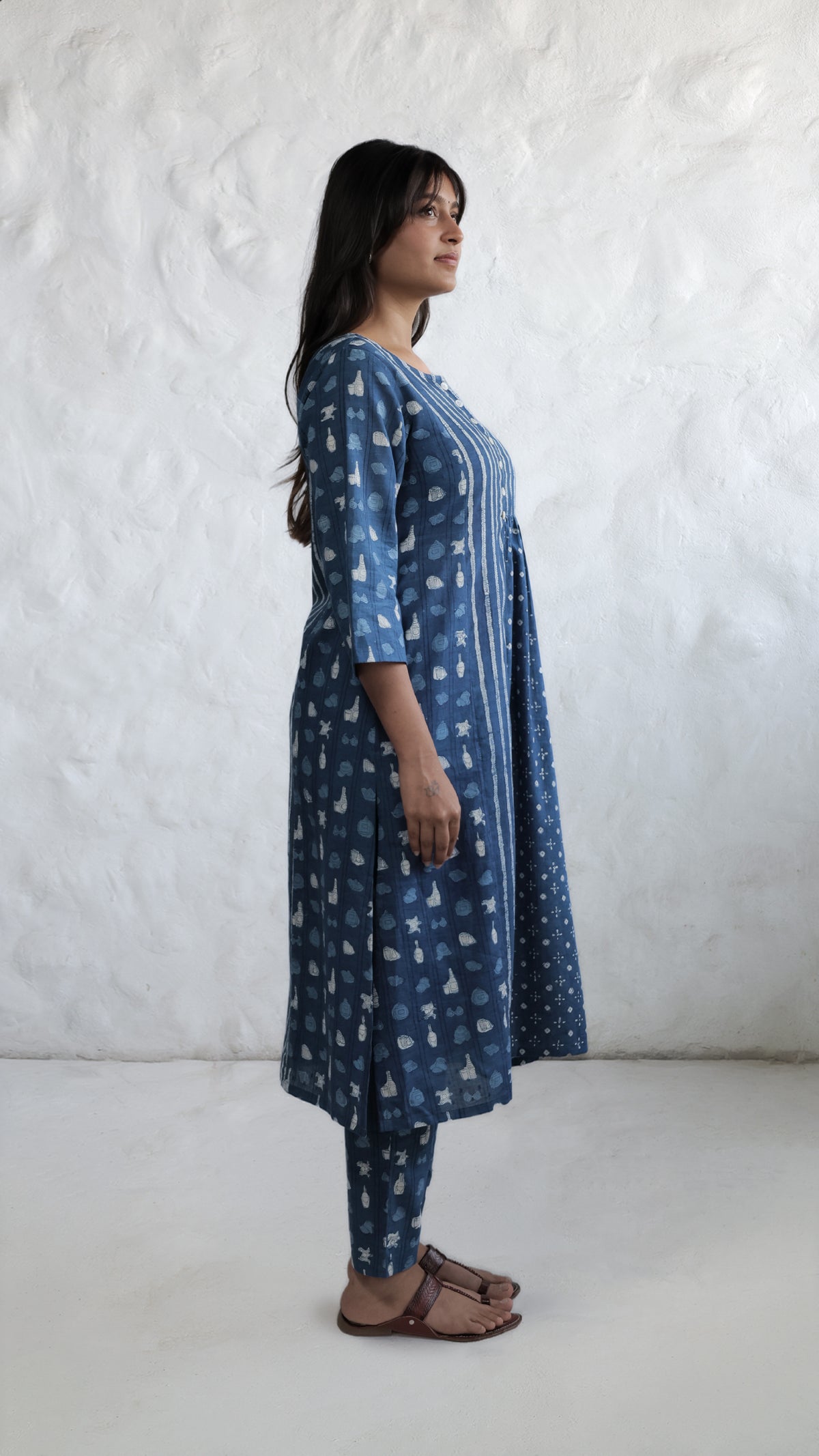 Neeli Kahani Kurta Set