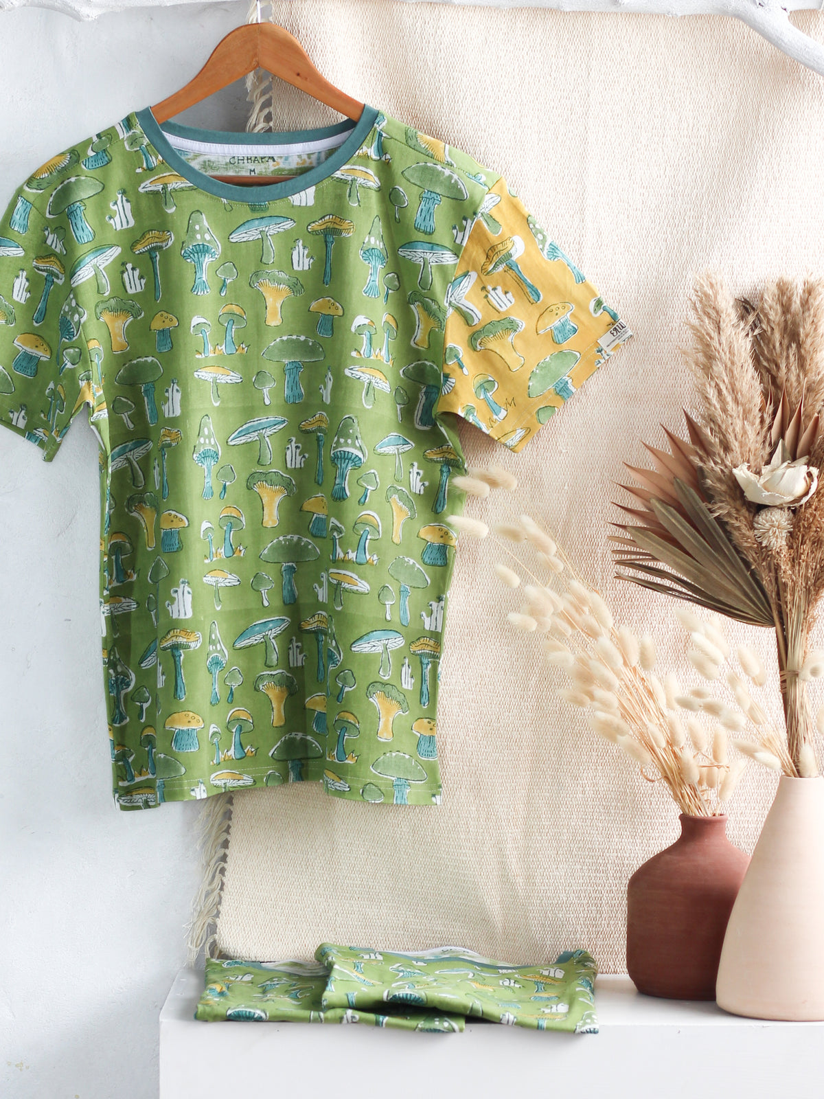 ShroomChic Delight Unisex T-Shirt