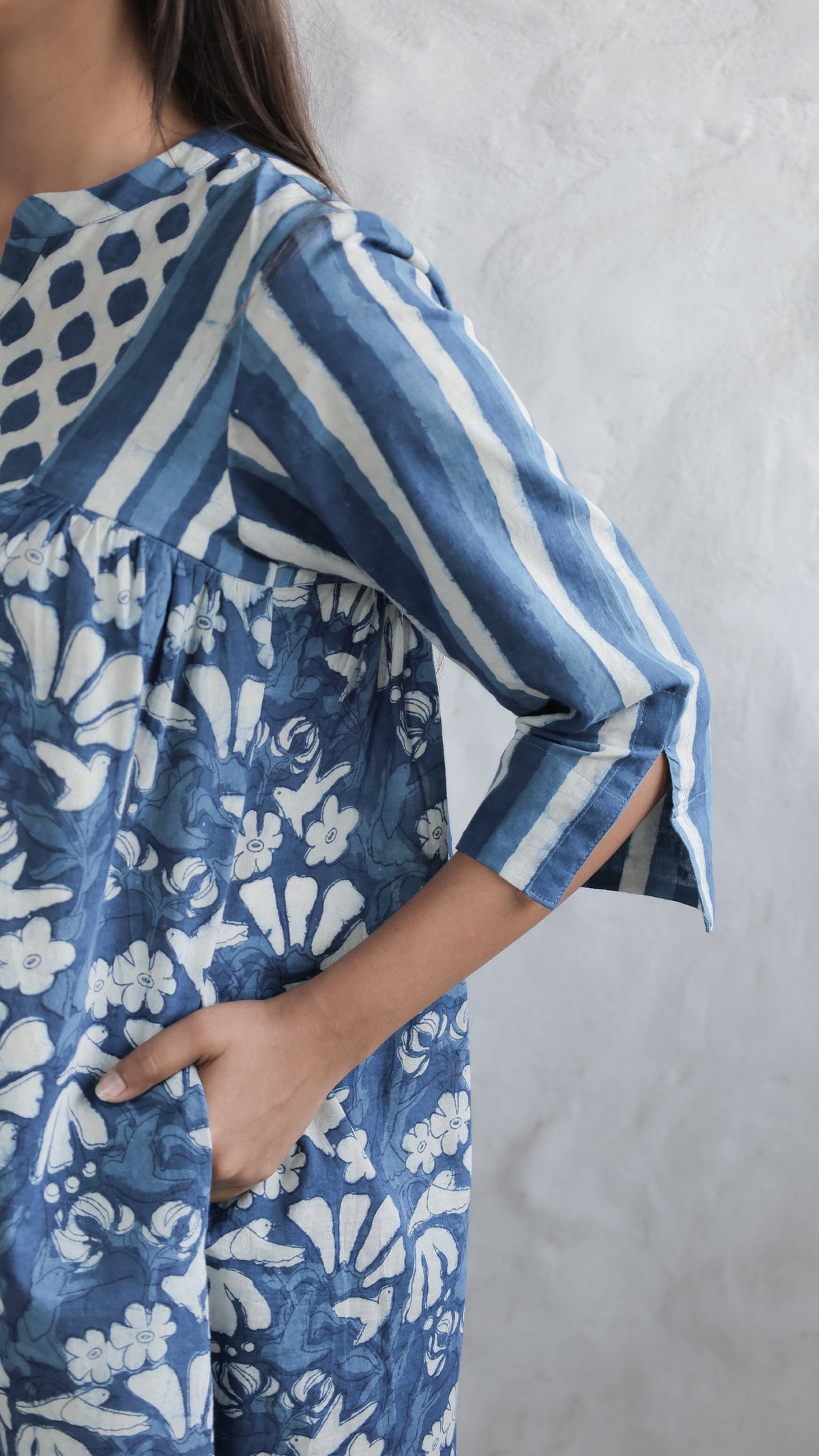 Neel Gunjan Phool Kurta