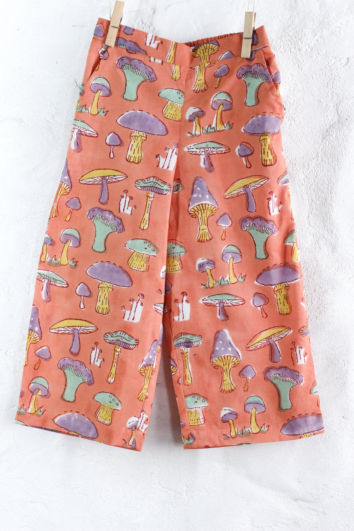 MUSHROOM TOP & PANT SET