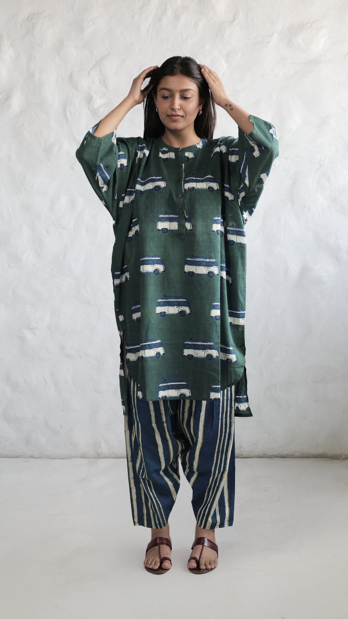 Safarnama Kurta Set