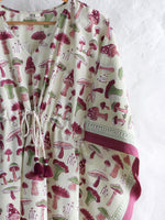 Kaftan- Mushroom in Pistachio Green