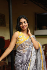 PRAVAAH - Linen Saree