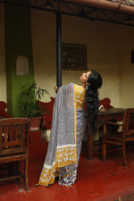 PRAVAAH - Linen Saree