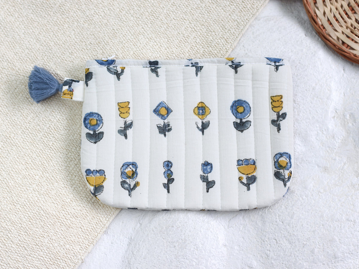 BLUE FLOWER POUCH