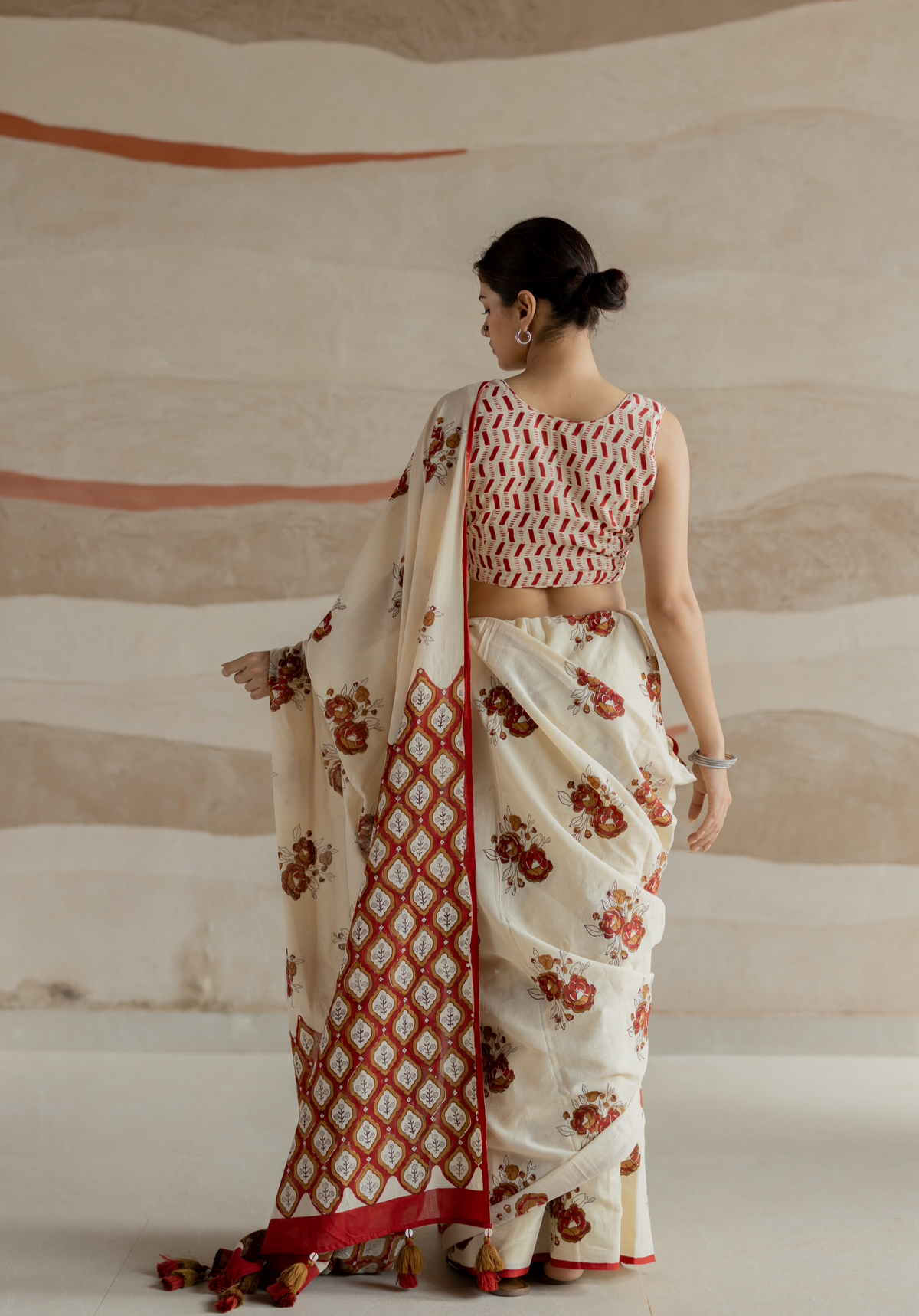 ROSE IVORY – Mul Cotton Saree