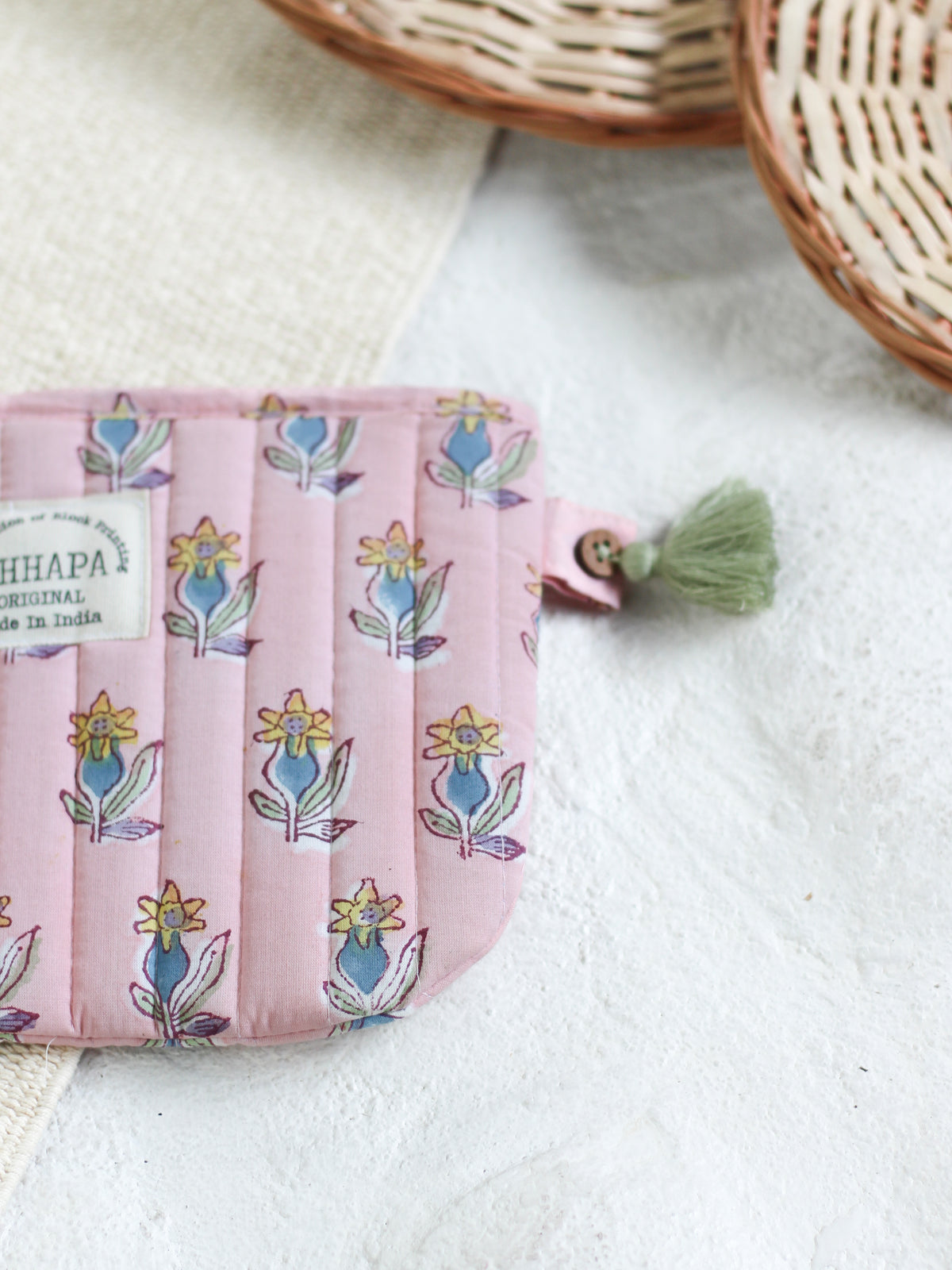 ANARBUTTI IN PINK POUCH