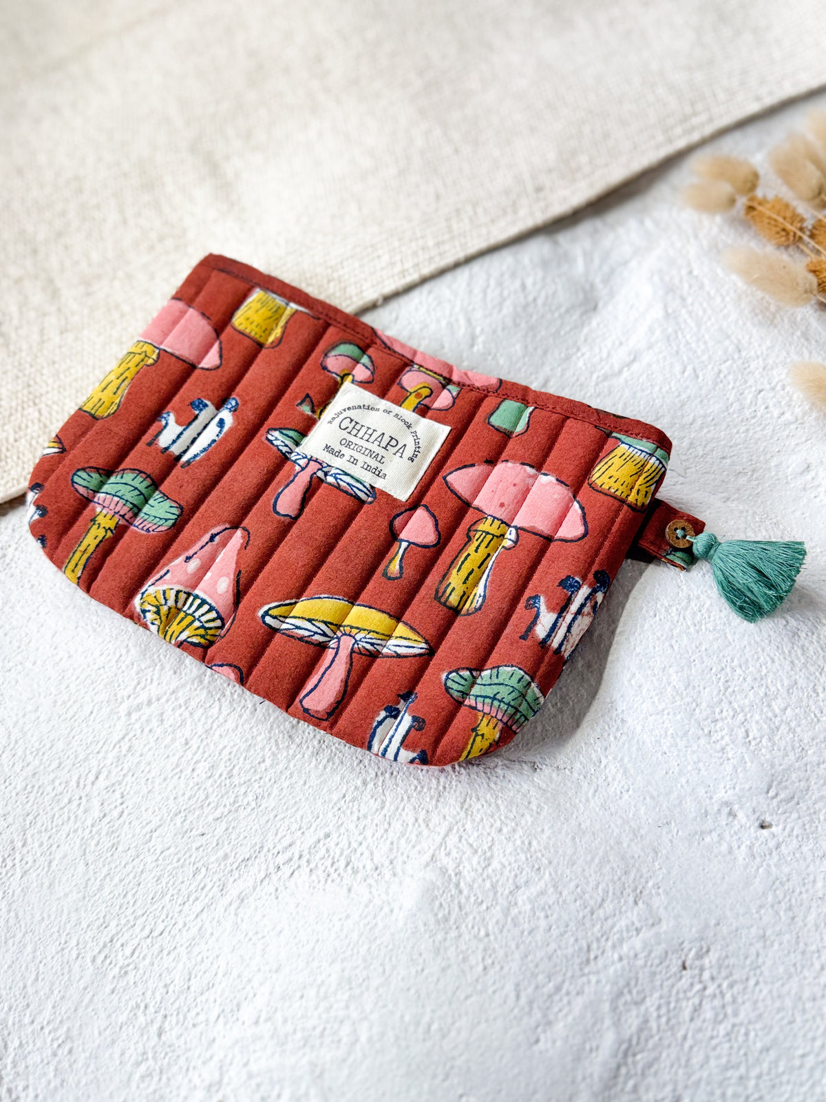 MUSHROOM POUCH