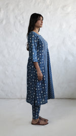 Neeli Kahani Kurta Set