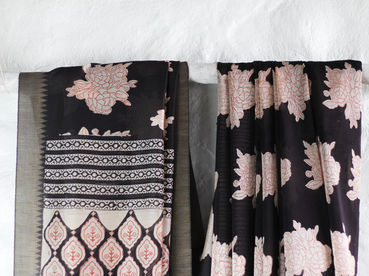 Bagru Natural Black Gulab Butta-Chanderi Saree
