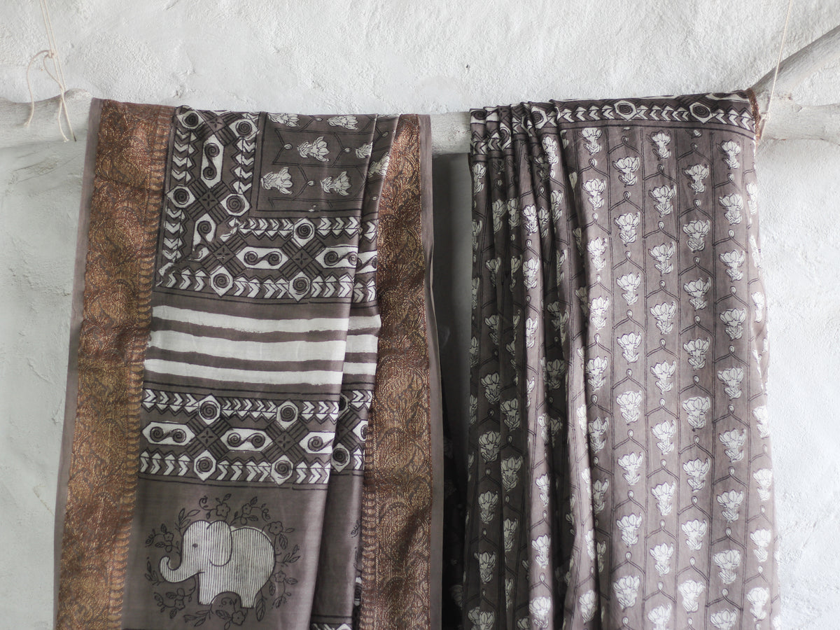 Dabu in Gray Jaal-Chanderi Saree