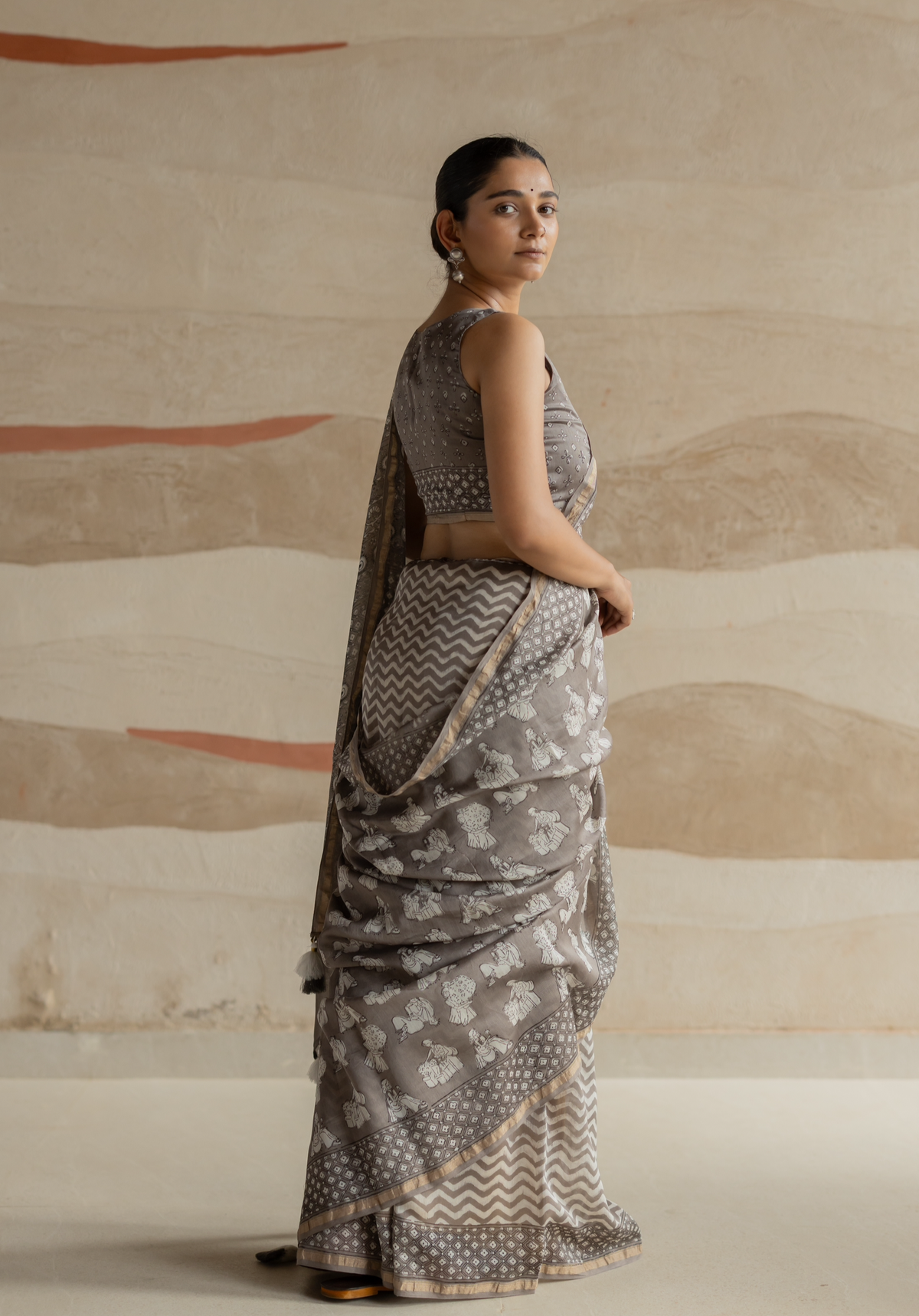 GIRL AT LEISURE - Chanderi Saree