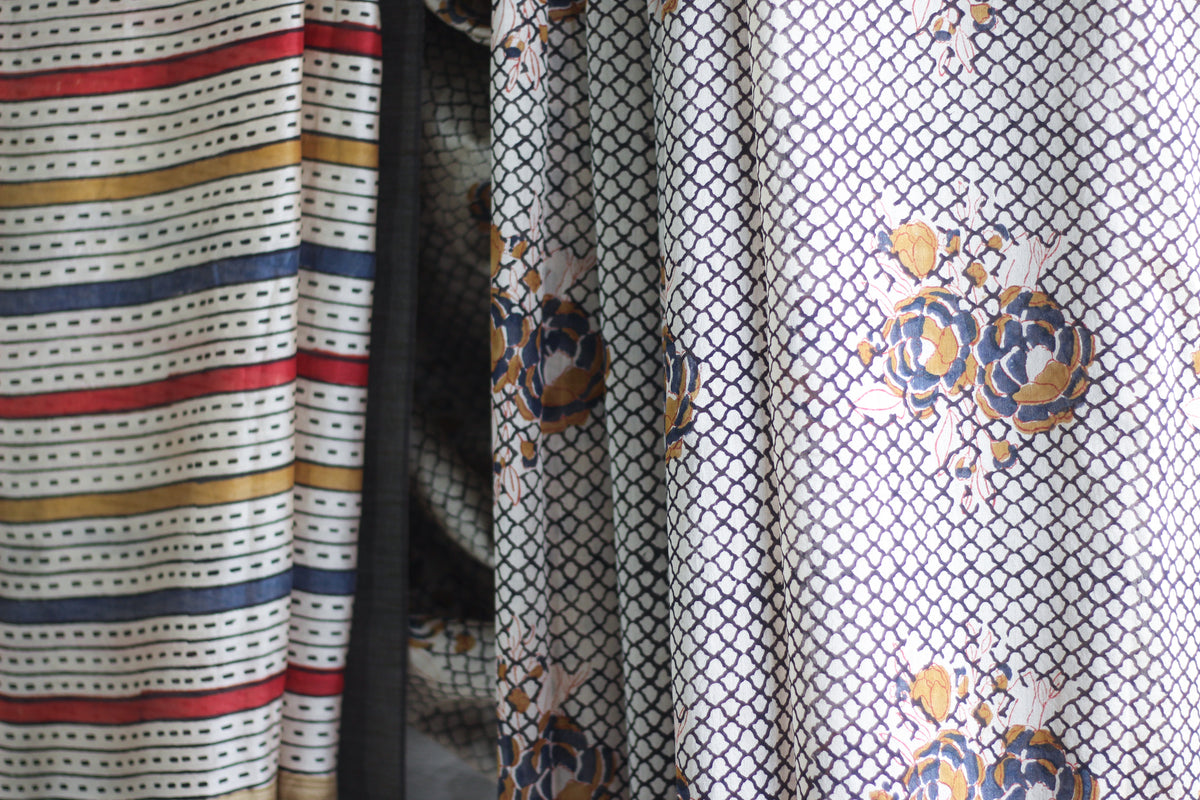 Black Gulaab butta -Chanderi Saree