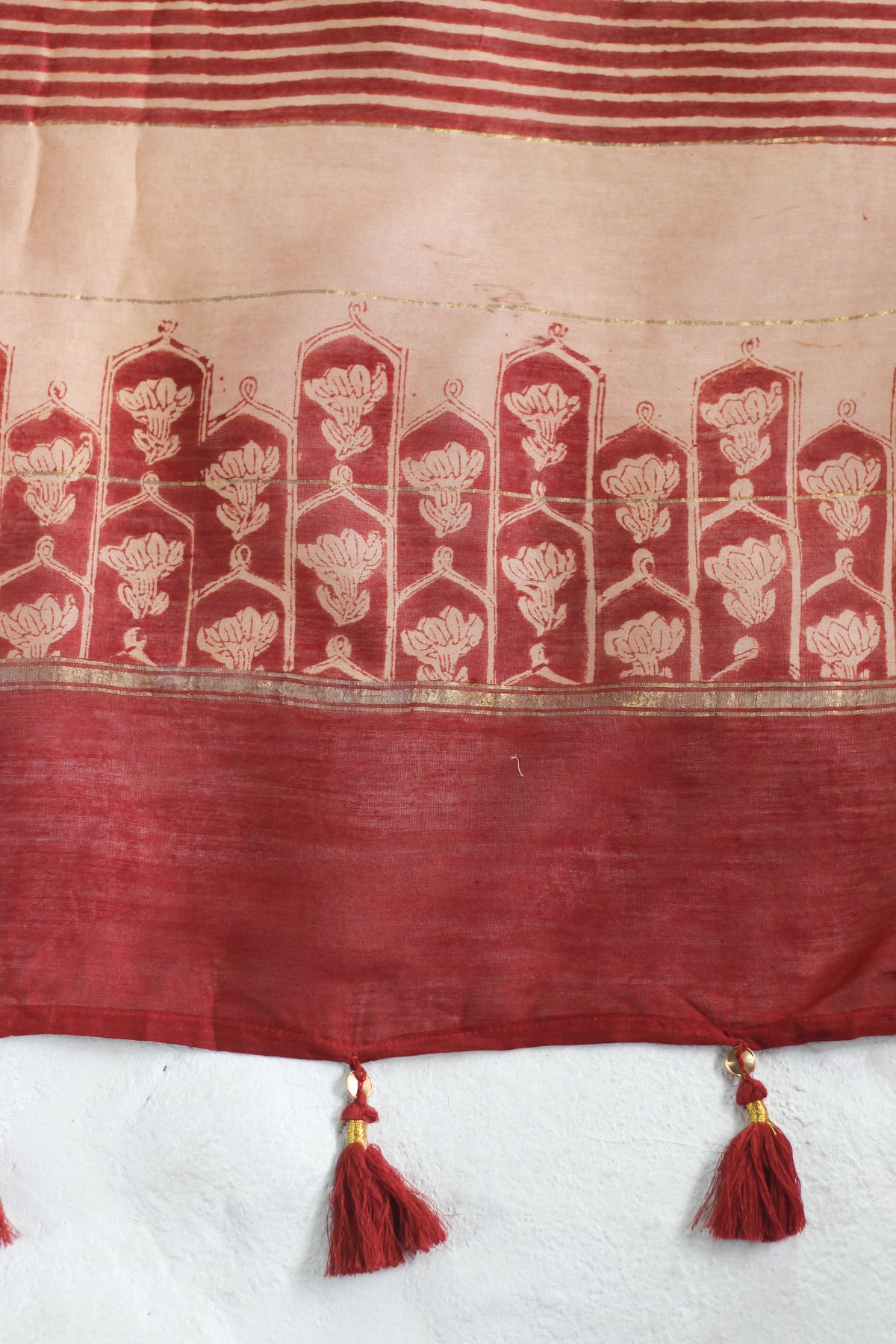 ETI- MYSTIC MAROON JAAL DELIGHT SAREE 😊