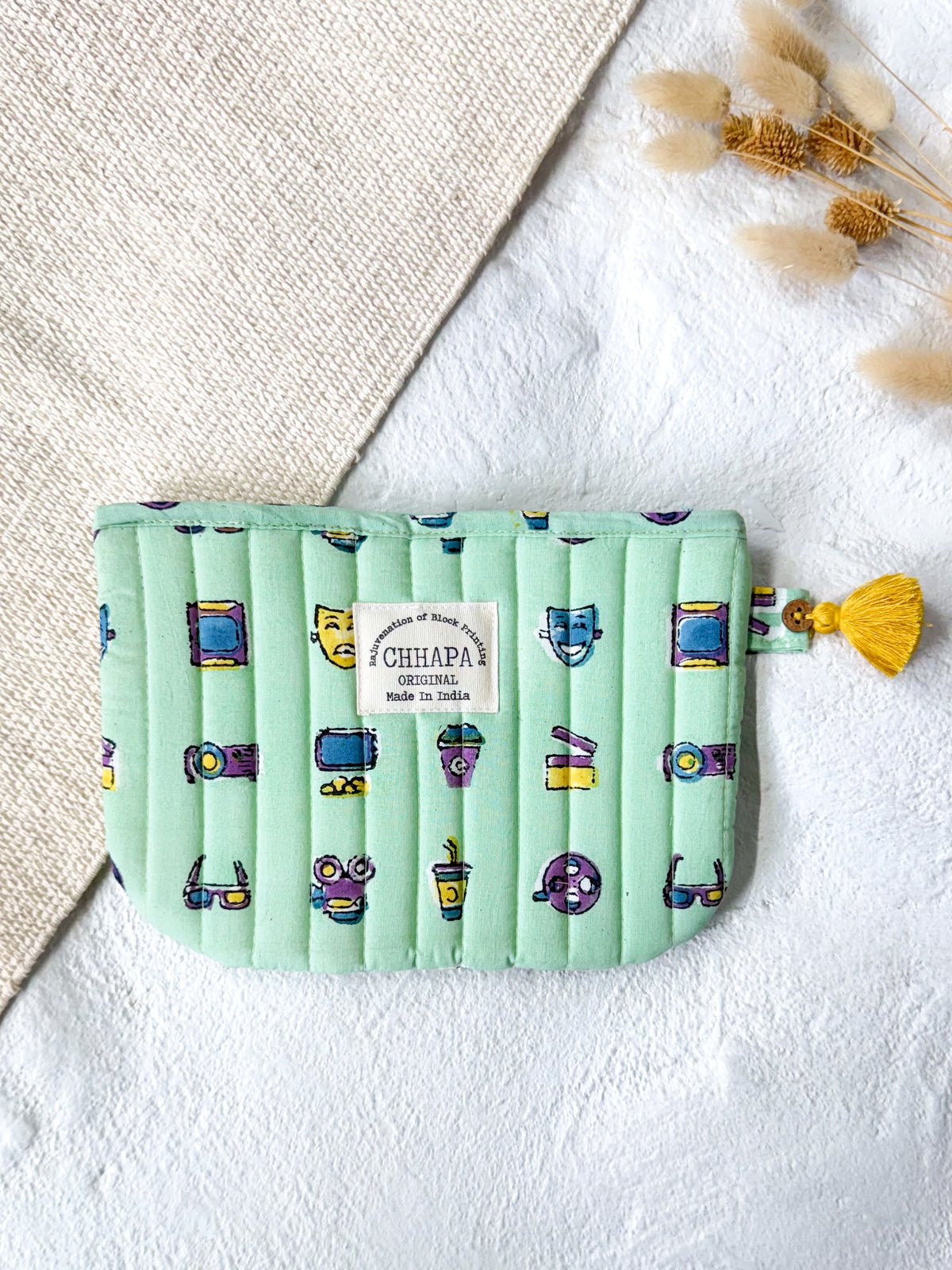 CINEMA POUCH