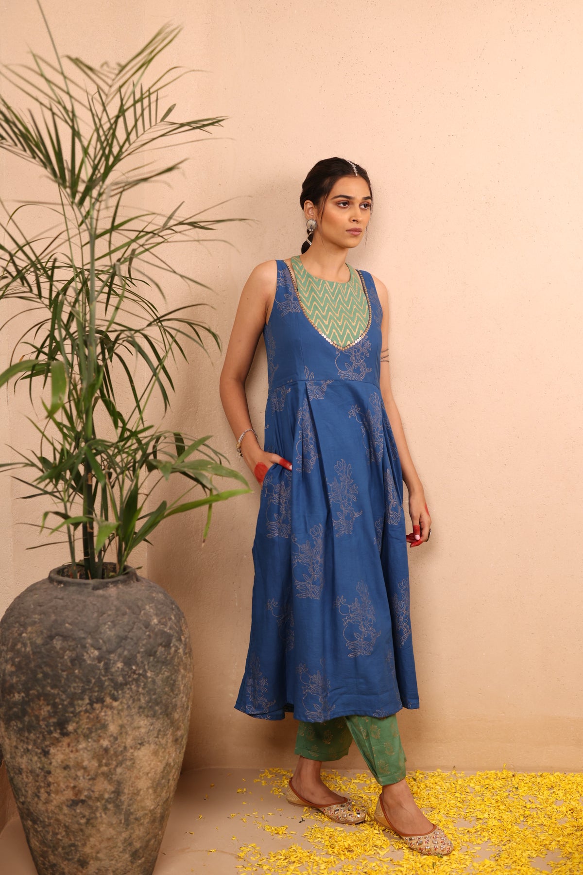 INDIGO ANAAR - Satin Cotton Kurtaset