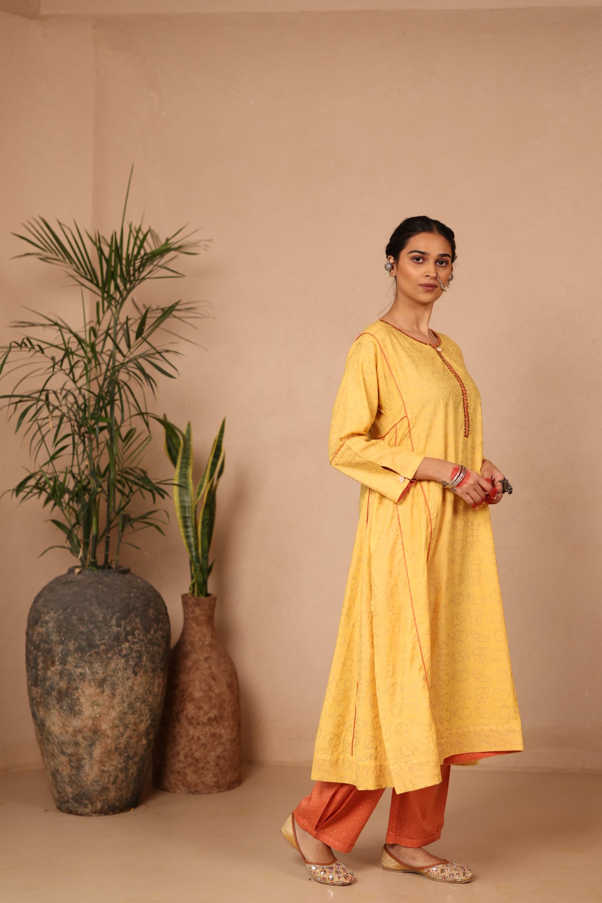 GOLDEN TUSK - Satin Cotton Kurtaset