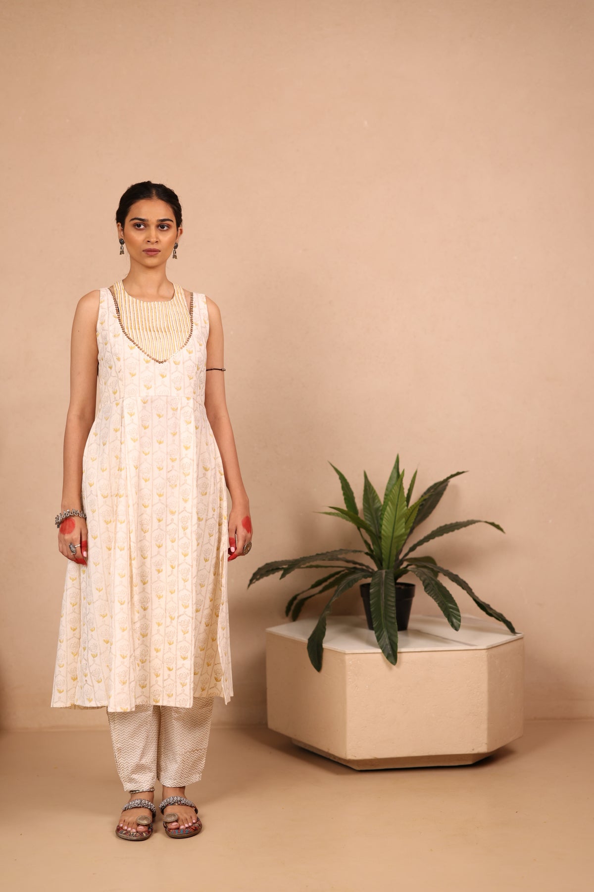 IVORY JAAL - Satin Cotton Kurtaset