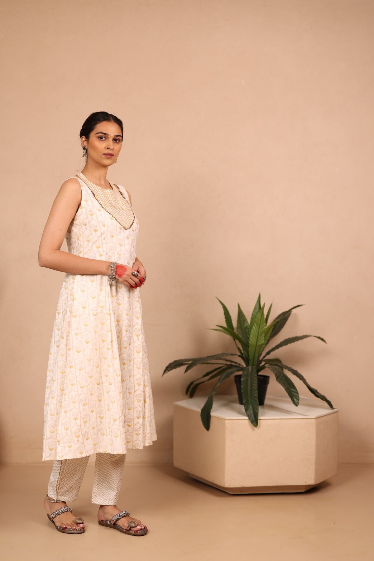 IVORY JAAL - Satin Cotton Kurtaset