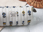 WHITE FLOWER POUCH