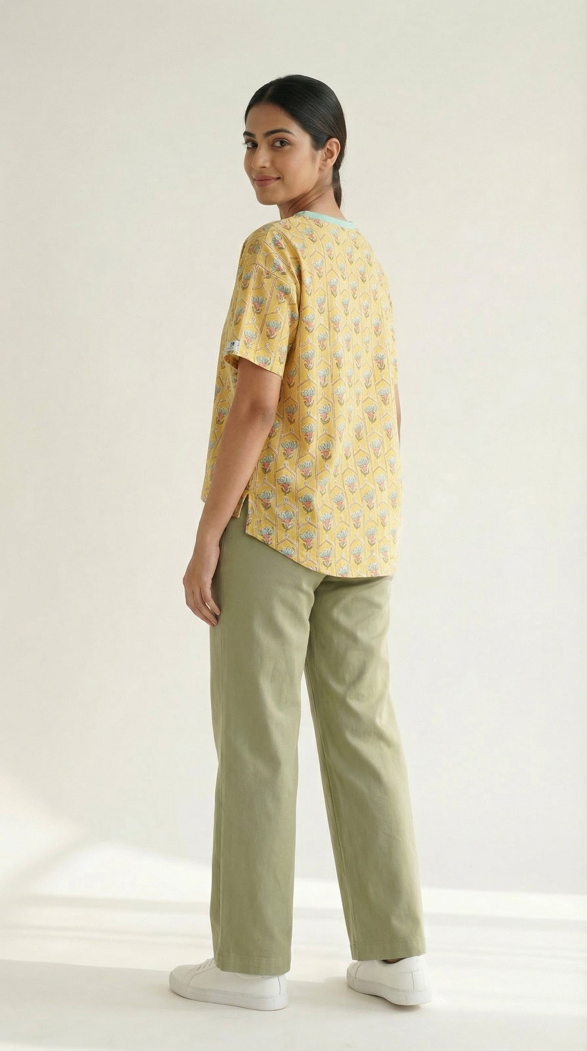 Golden Maze Cotton T-shirt