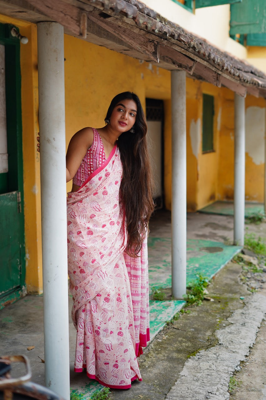 BLUSH JELLYFISH ELEGANCE - Mul Cotton Saree