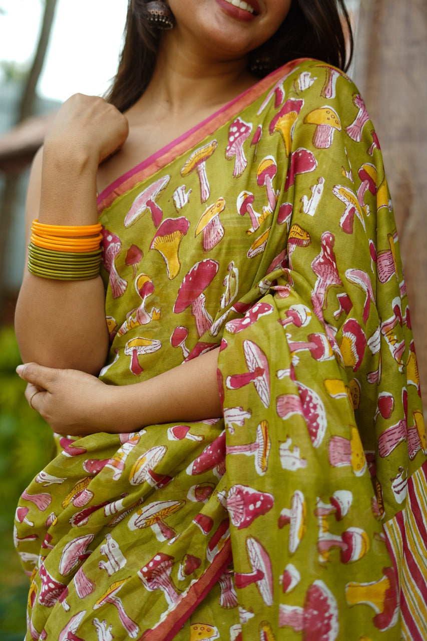 MUSHROOM MEADOW Chanderi Saree