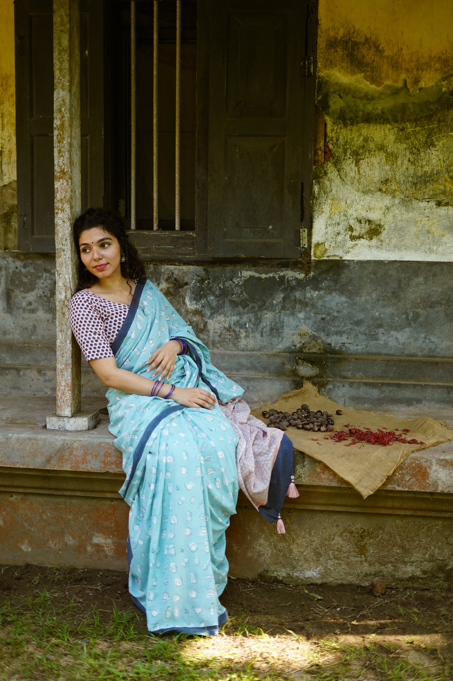 MINTY COFFEE DELIGHT - Mul Cotton Saree