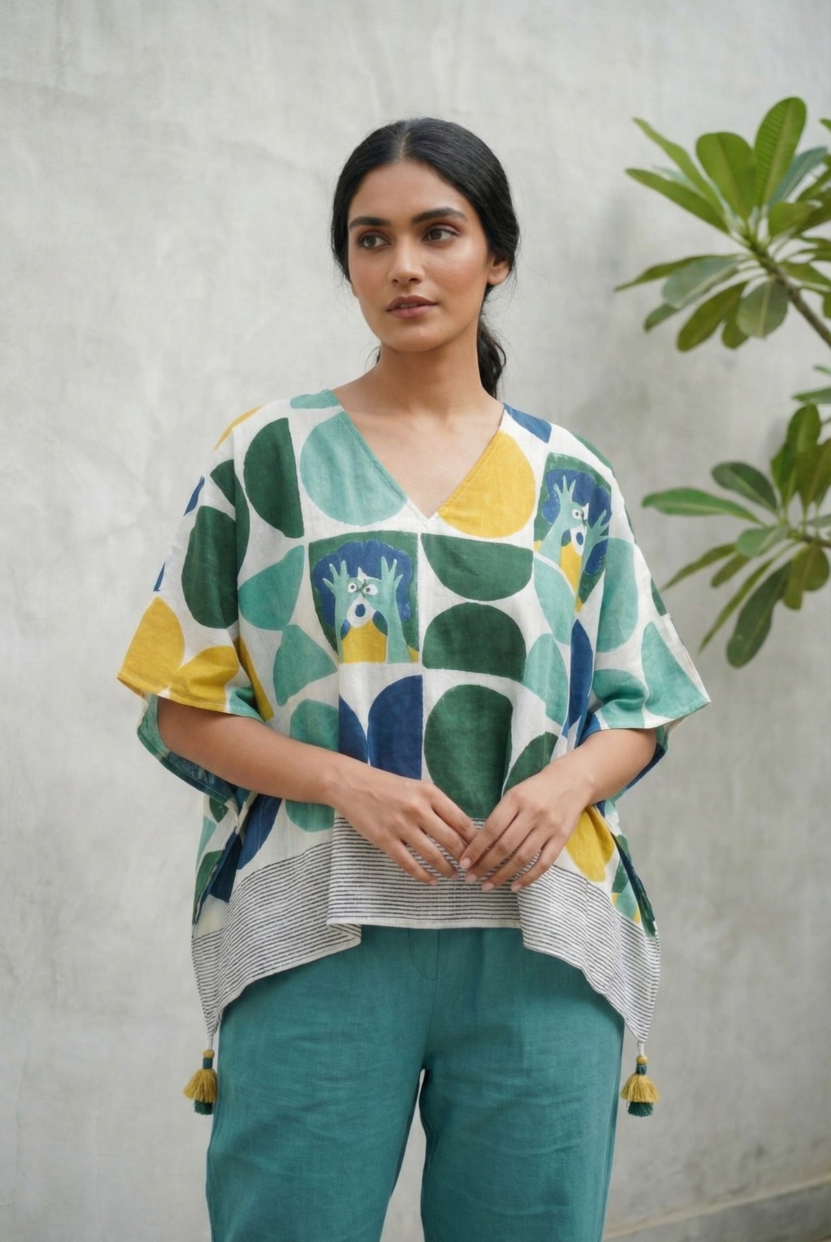 Kaftan Top- World Through Own Eyes